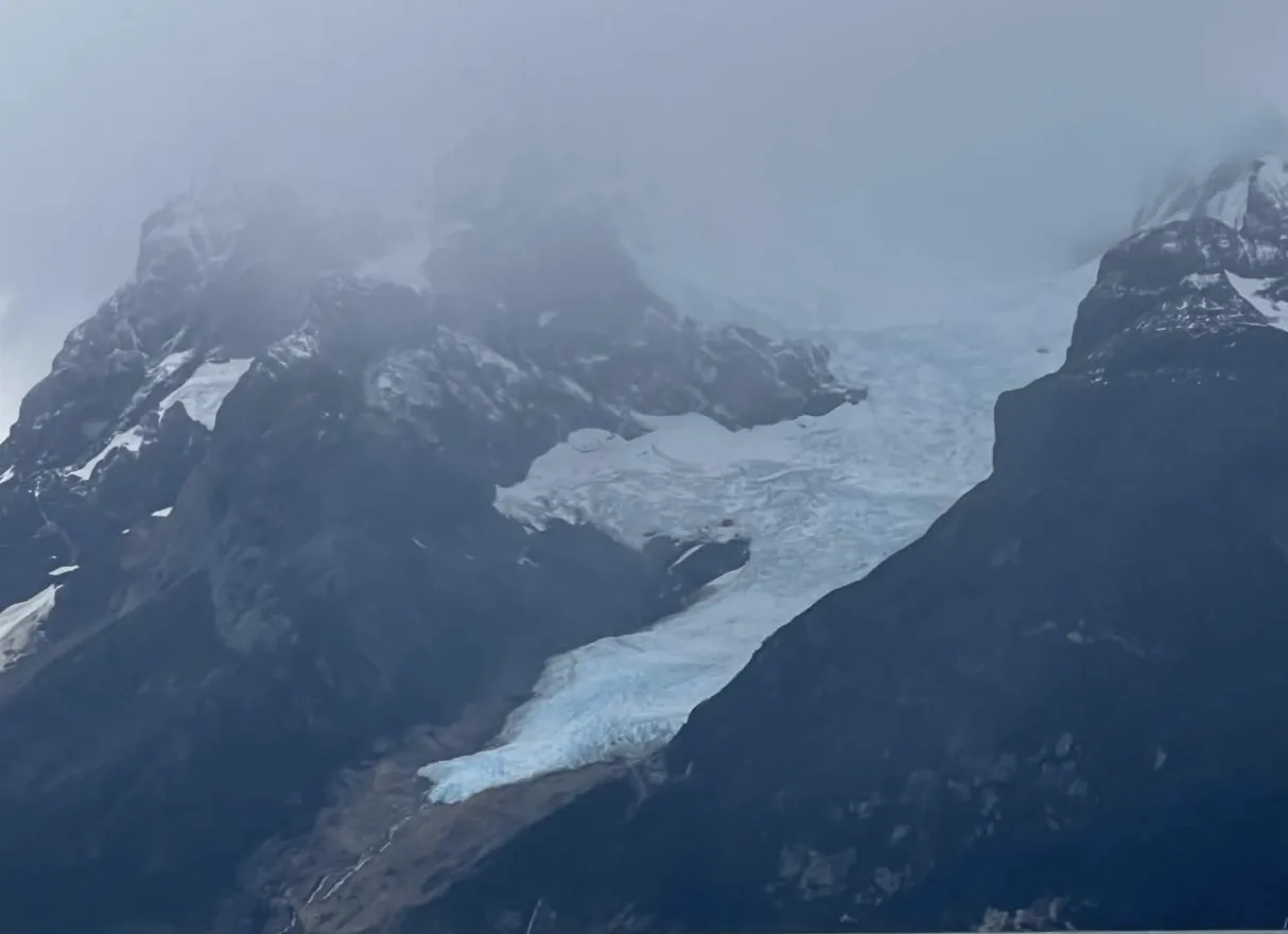 Balmaceda Glacier in O’Higgins National Park (Patagonia RGI17)